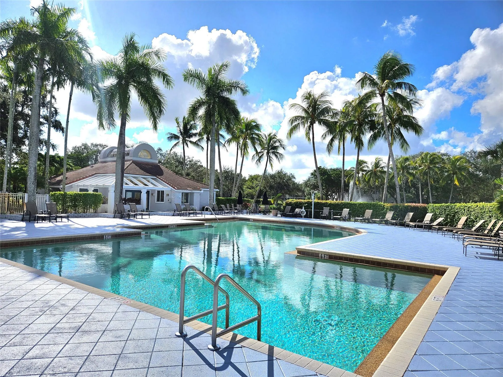 631 Lyons Rd, #12105