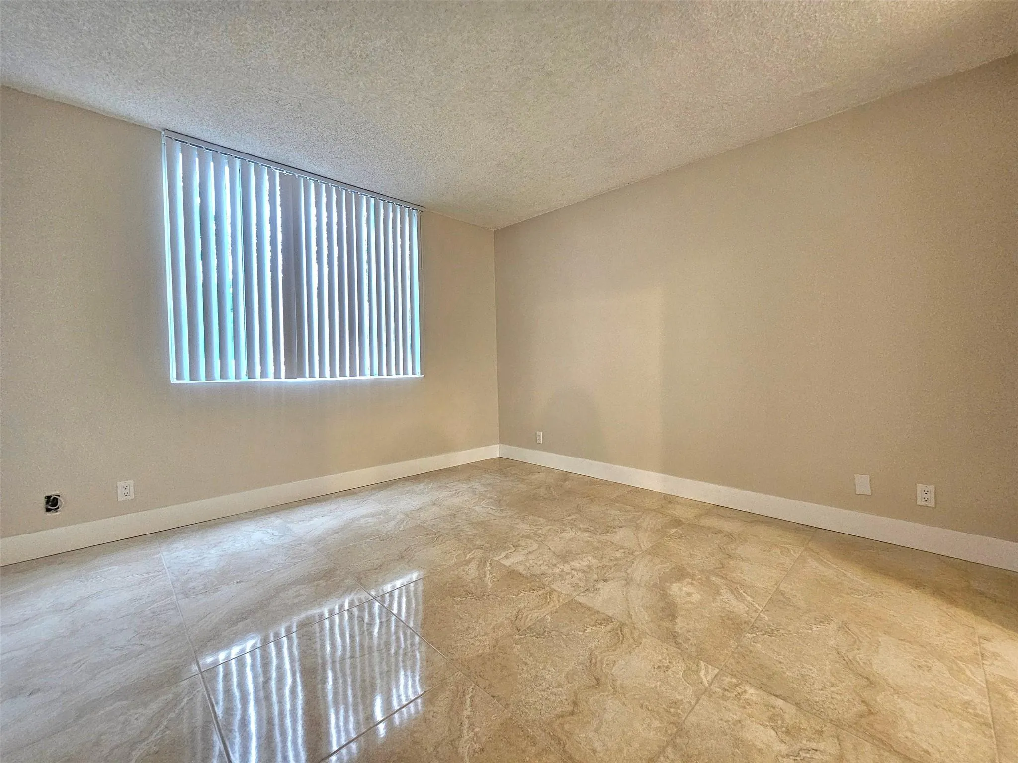 631 Lyons Rd, #12105