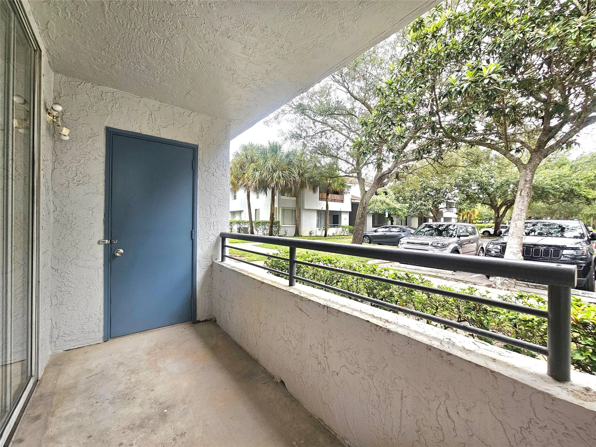 631 Lyons Rd, #12105