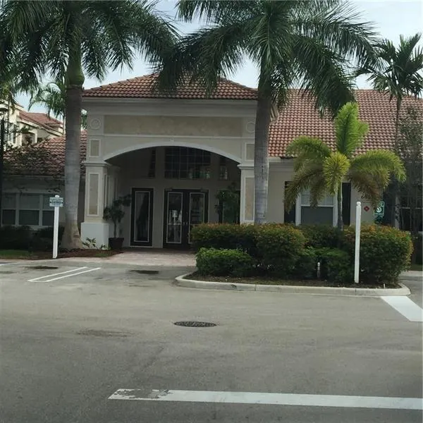 5800 W Sample Rd, #307