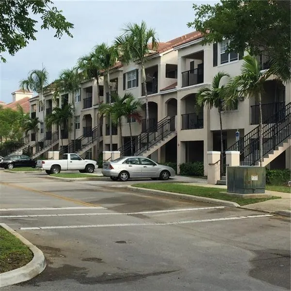 5800 W Sample Rd, #307
