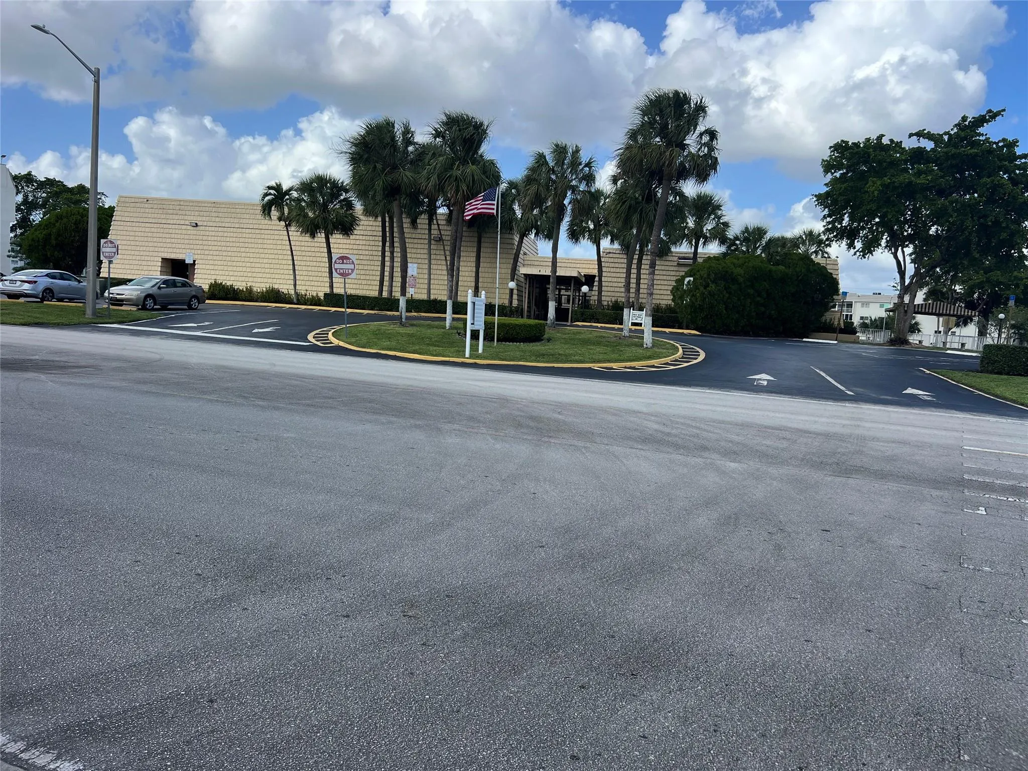 8135 Sunrise Lakes Blvd, #307