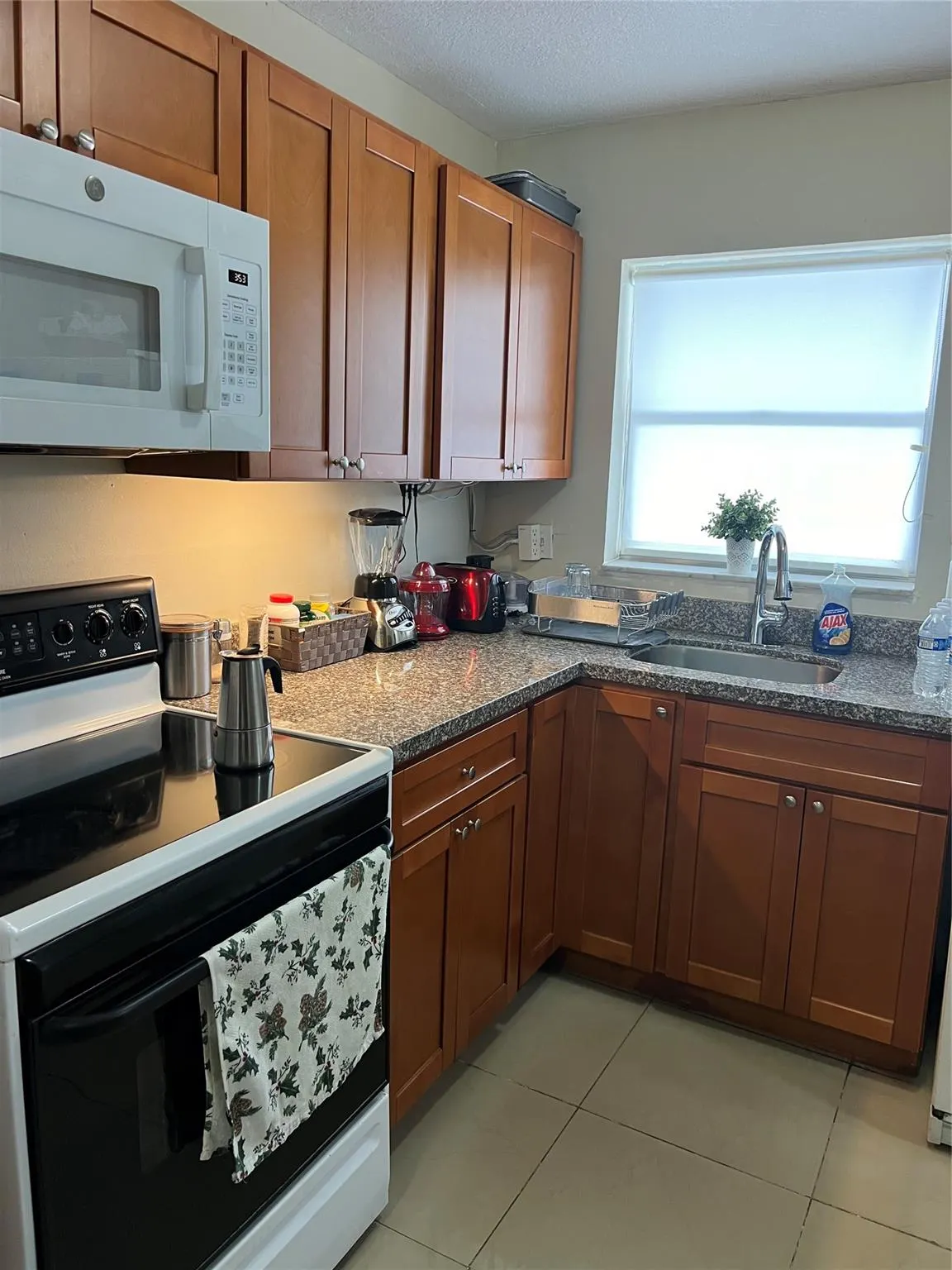 8135 Sunrise Lakes Blvd, #307