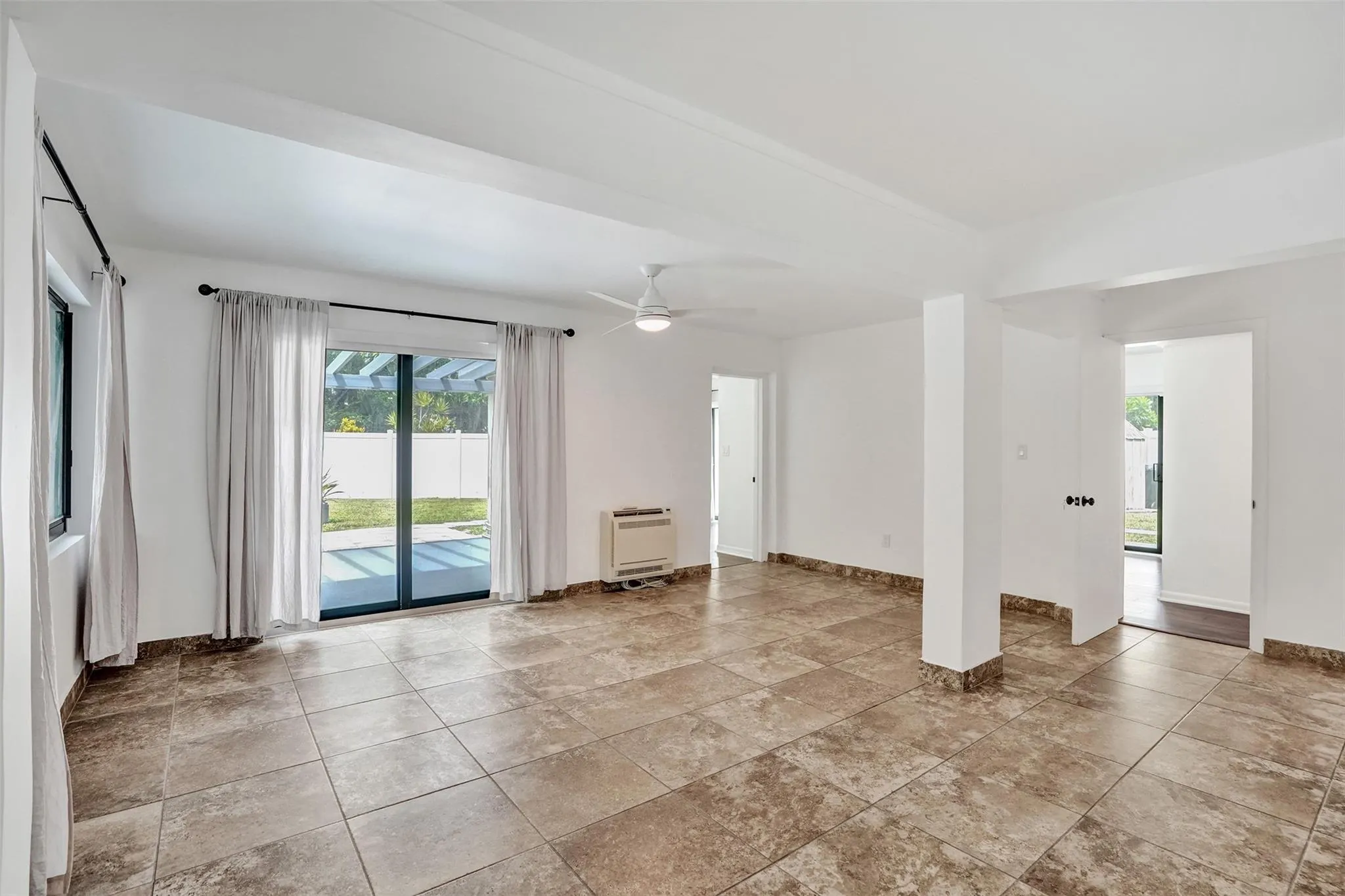 1613 SW 12th Ct