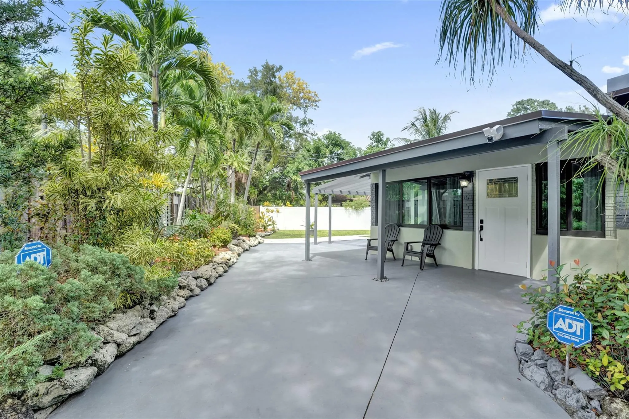 1613 SW 12th Ct