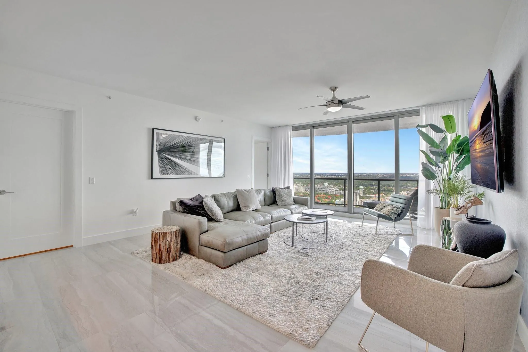 100 E Las Olas Blvd, #4301
