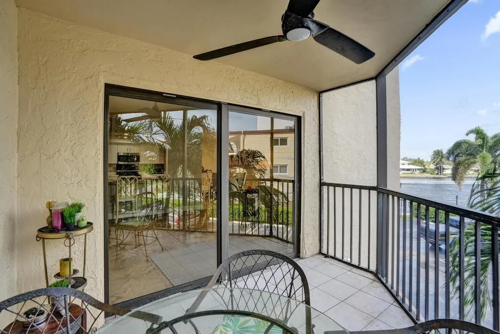 501 N Riverside Dr, #203