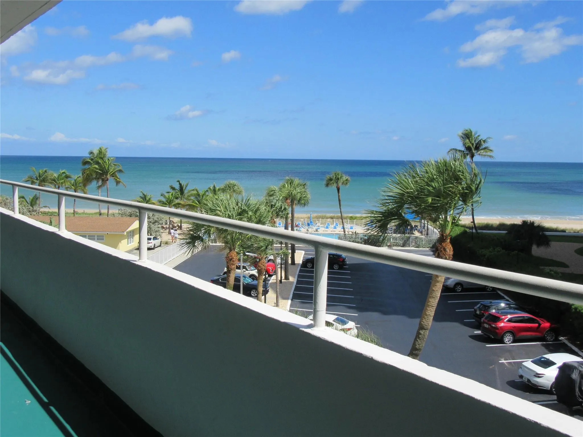 4050 N Ocean Dr, #402