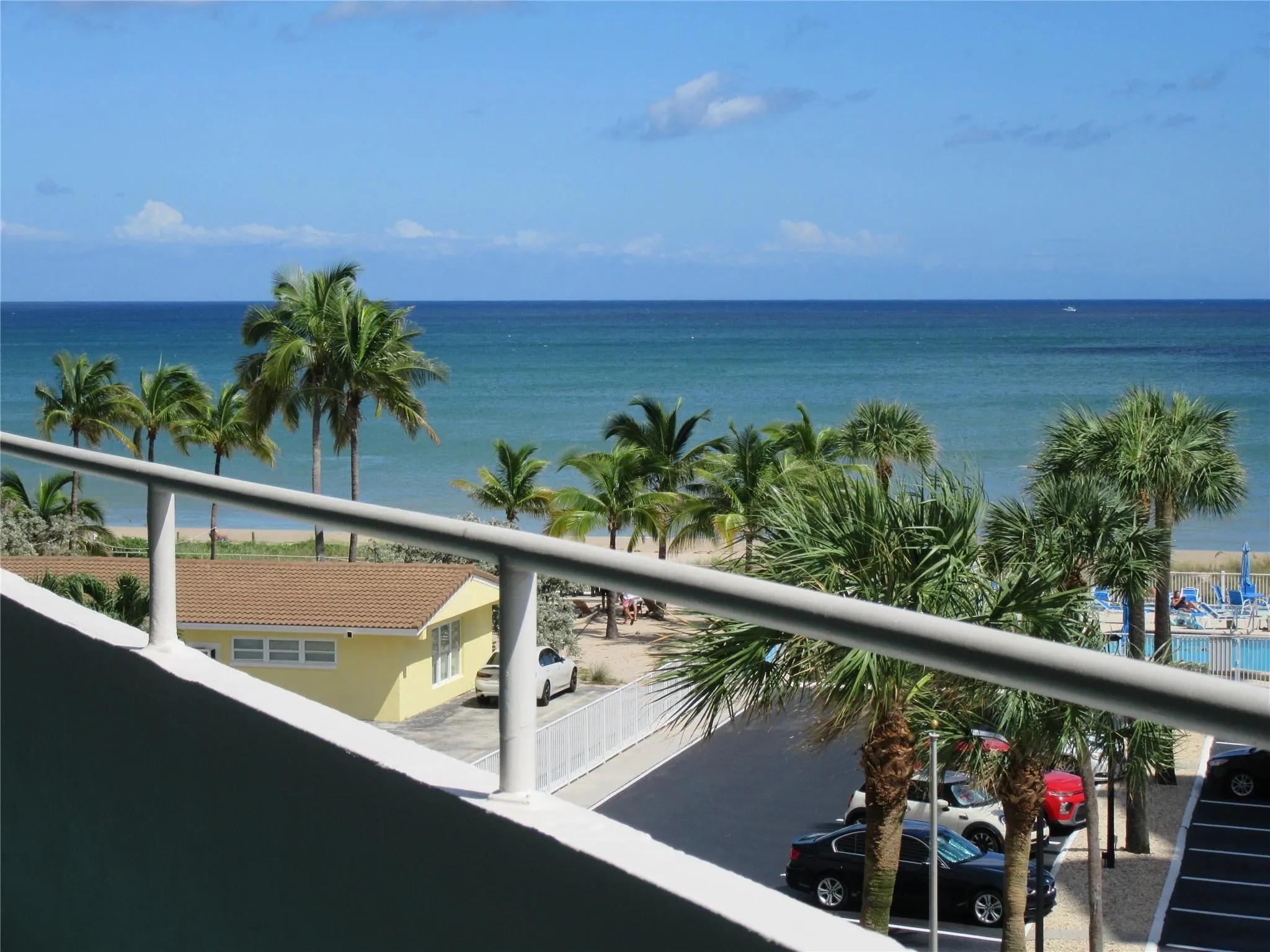 4050 N Ocean Dr, #402