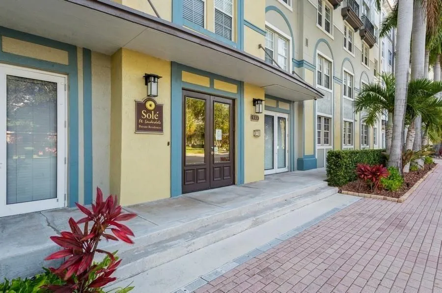 533 NE 3rd Ave, #551