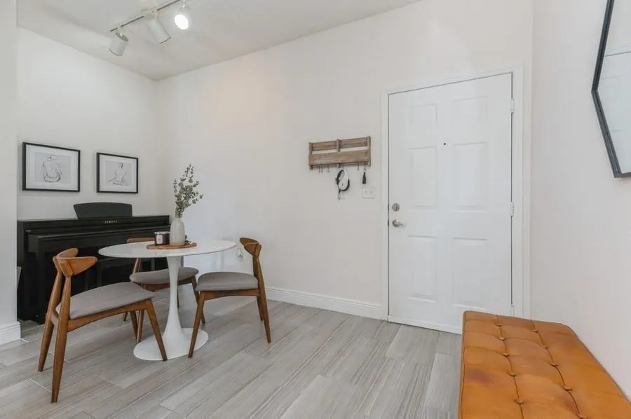 533 NE 3rd Ave, #551