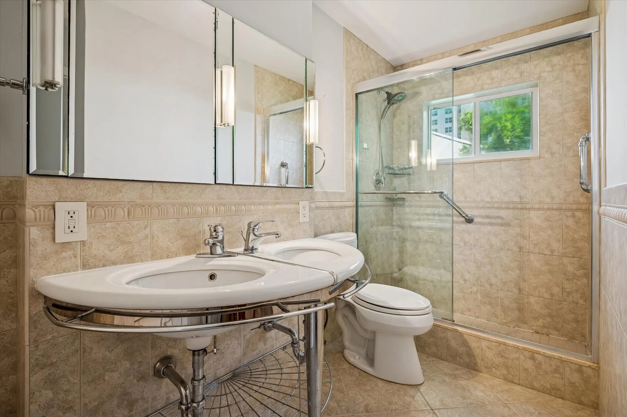 5400 N Ocean Blvd, #44