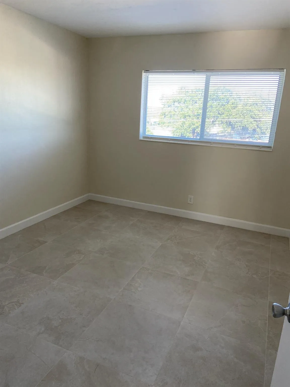 6540 NE 18th Ave, #305