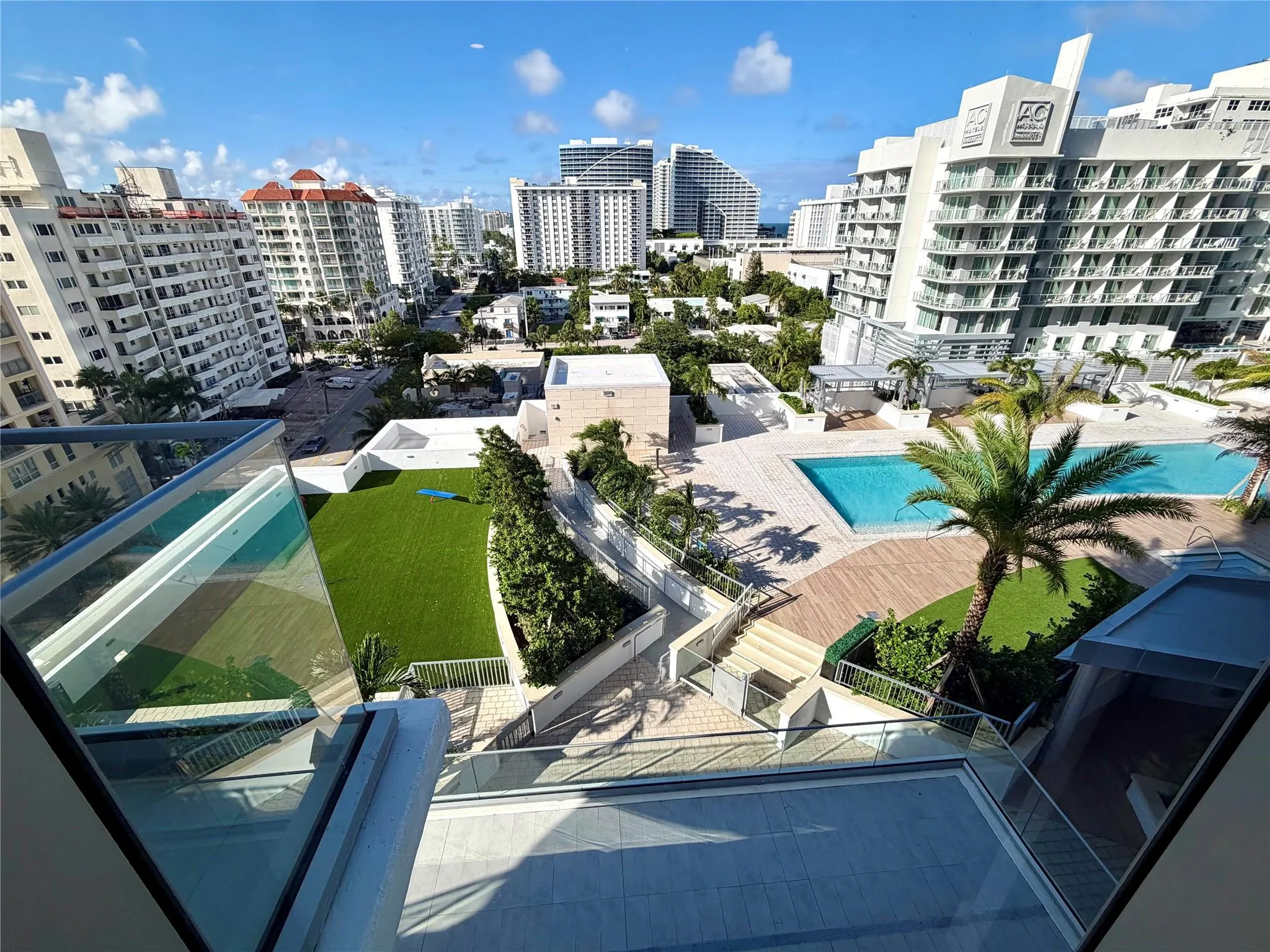 153 N Seabreeze blv, #704