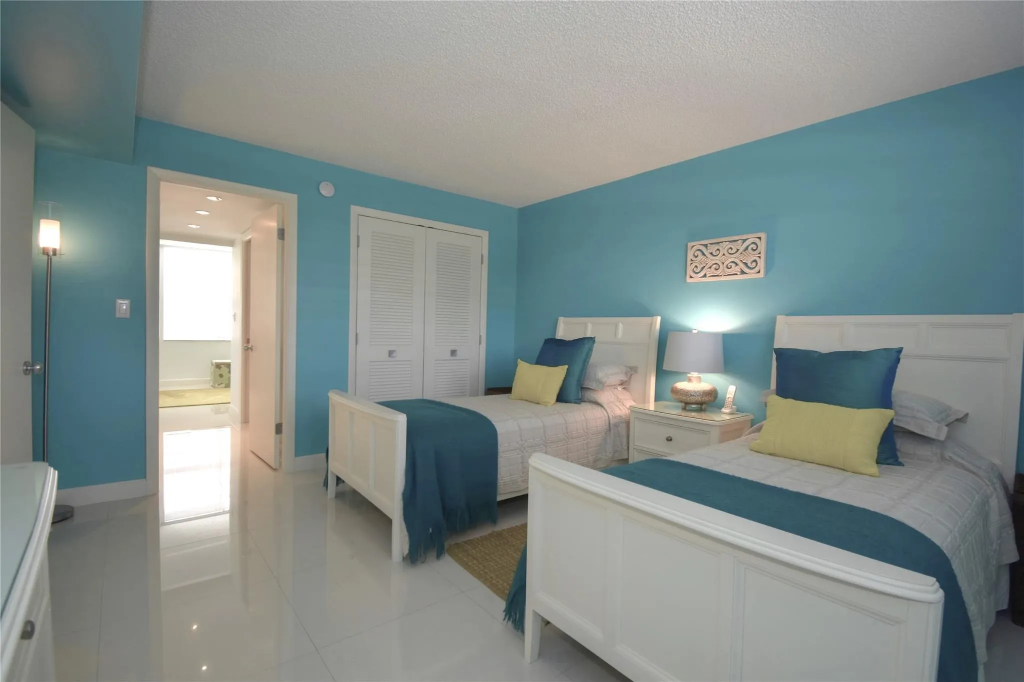 6100 NW 2nd Avenue, #323