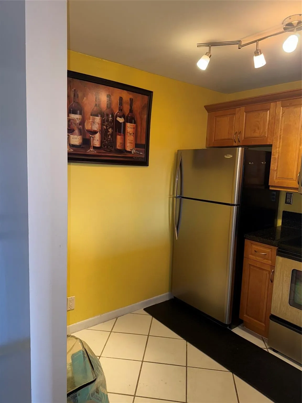 3700 N Pine Island Rd, #412