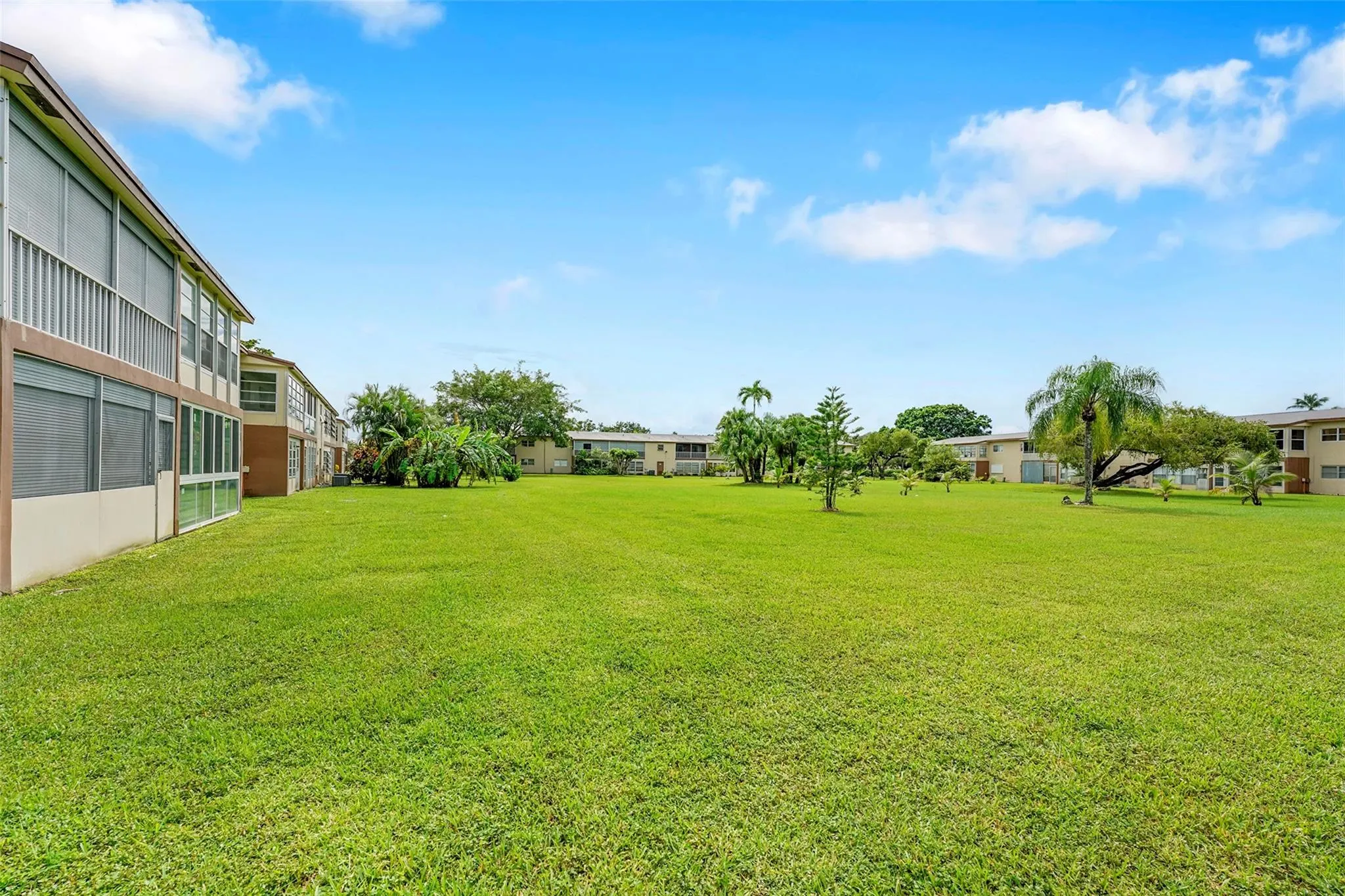 7355 NW 4th Pl, #107