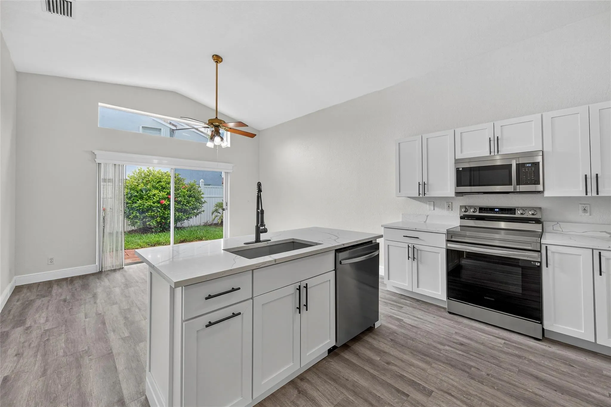 2424 SW 162nd Ave