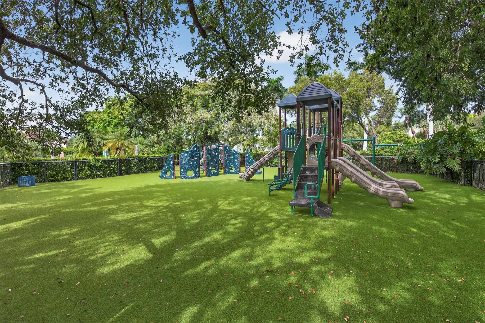 2424 SW 162nd Ave