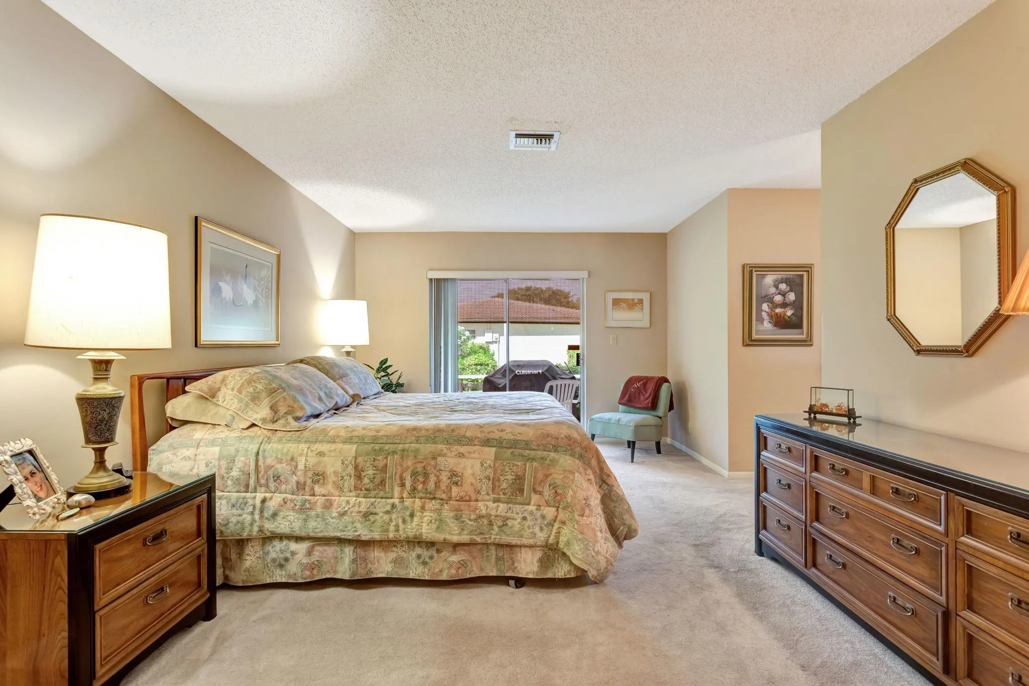 10072 Ramblewood Dr