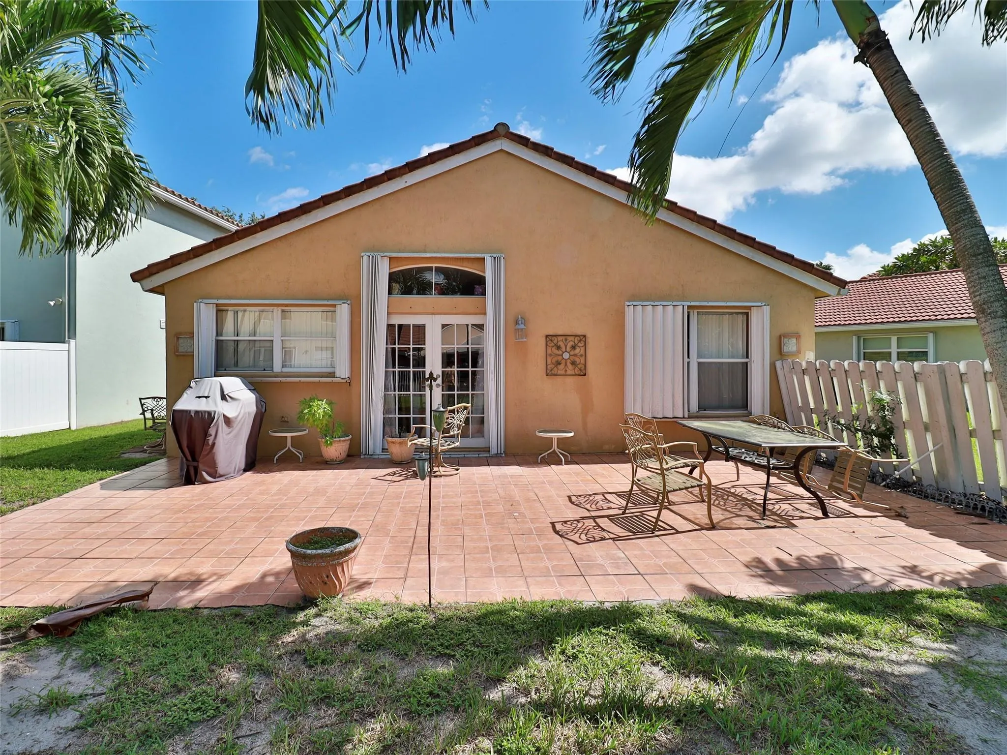 5619 Kingsmill Ct