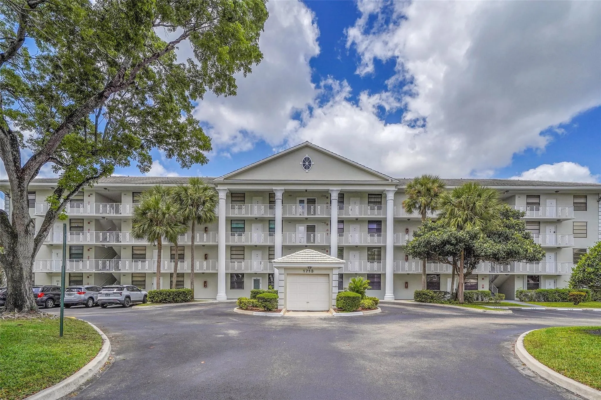 1713 Whitehall Dr, #103
