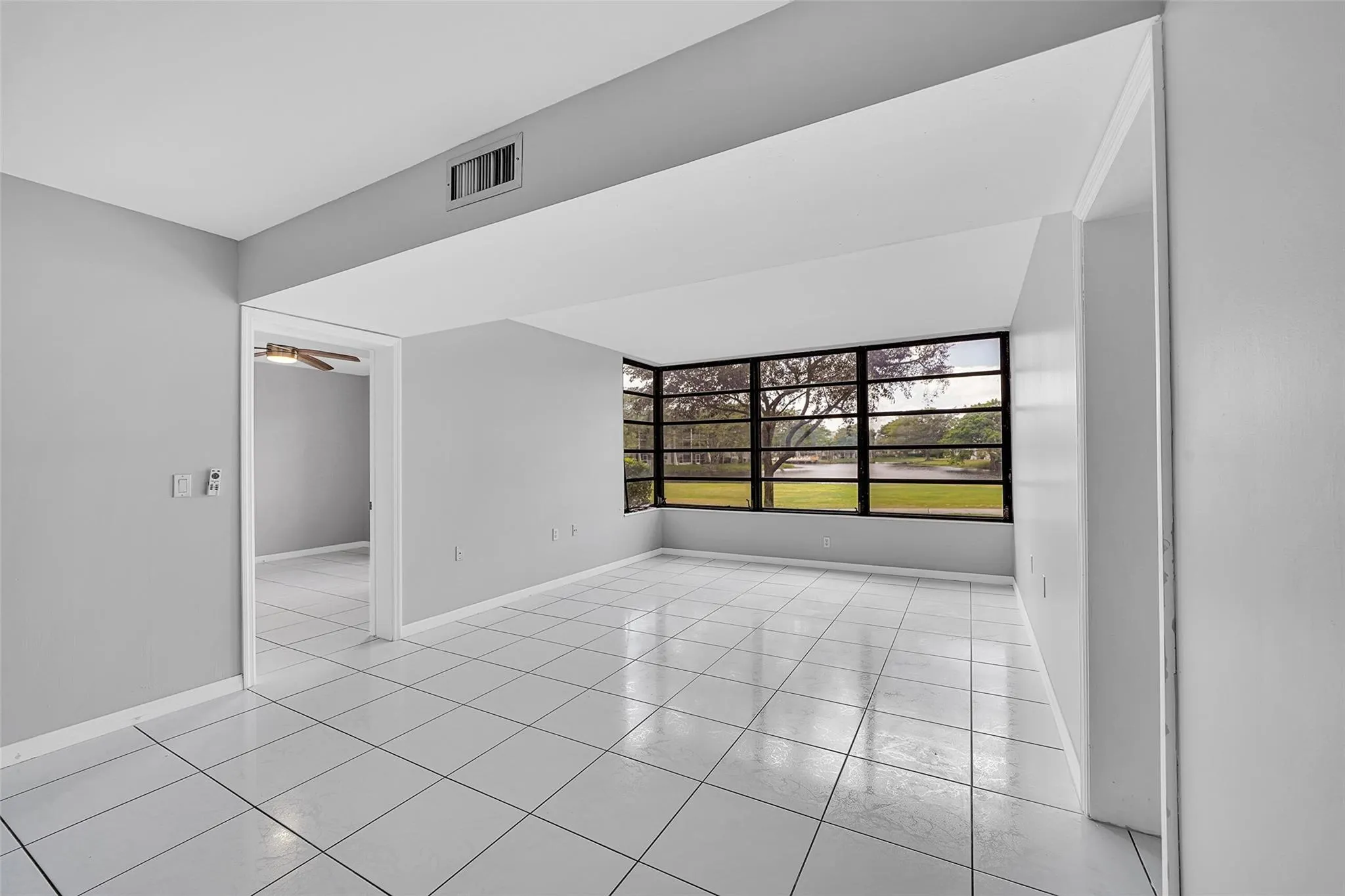 1713 Whitehall Dr, #103
