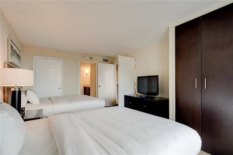 2670 E Sunrise Blvd, #1119