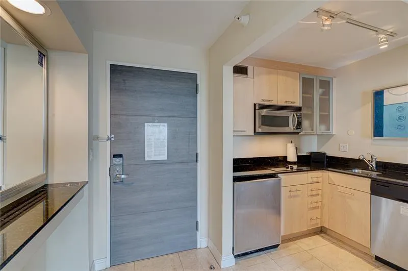 2670 E Sunrise Blvd, #1119