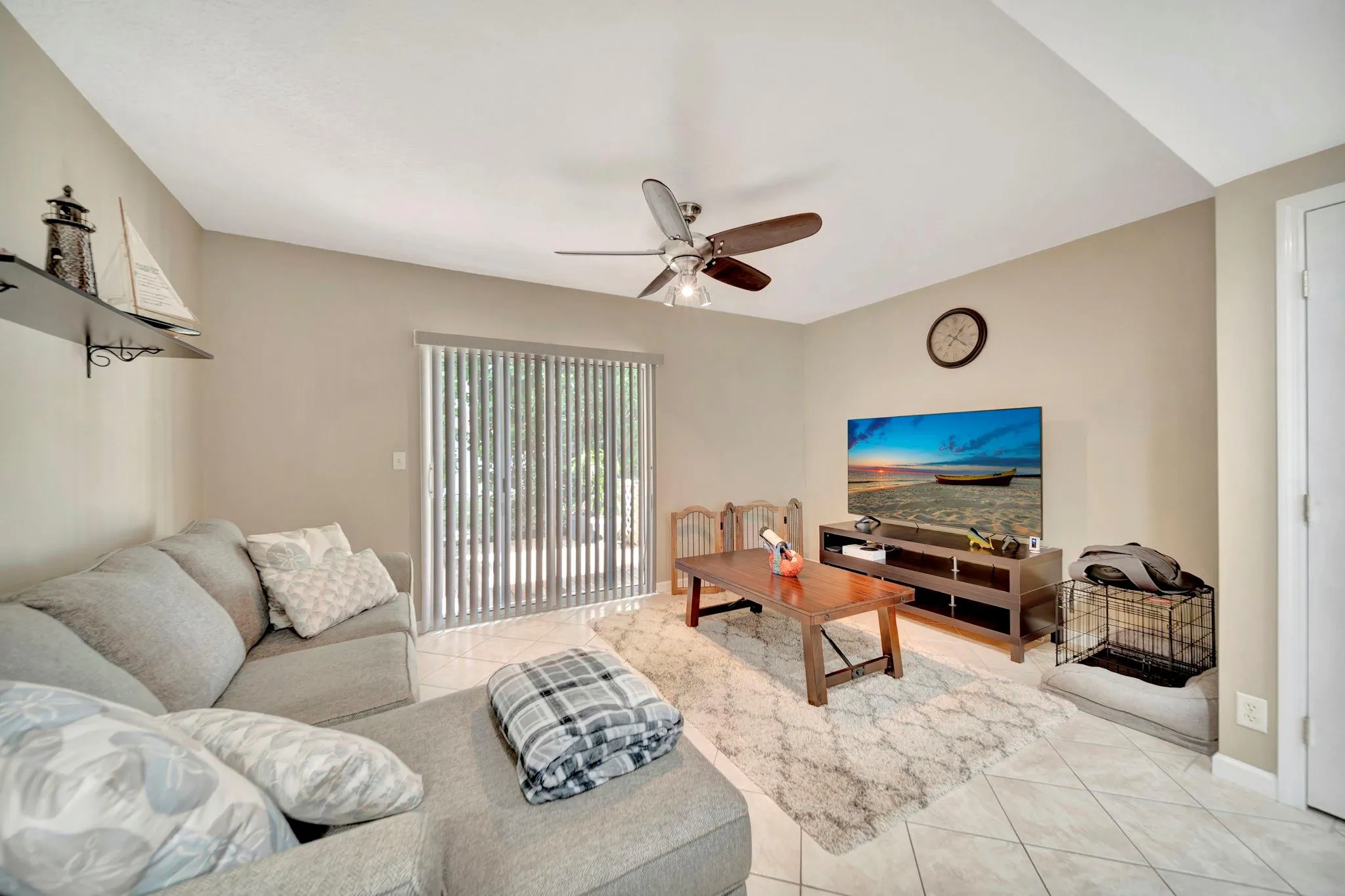 2635 NE 15th St, #2635