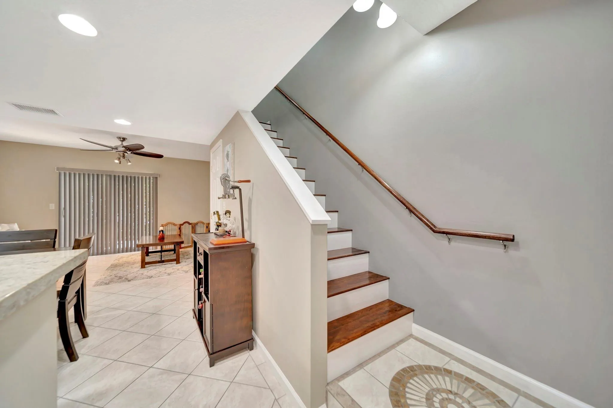 2635 NE 15th St, #2635