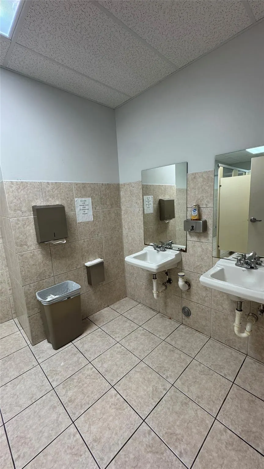 7451 Wiles Rd, #104&105