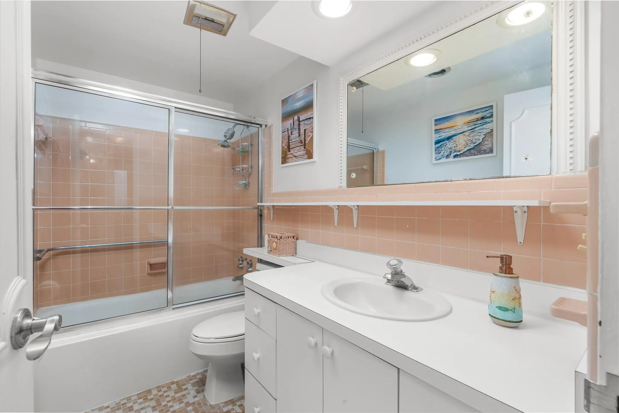 3233 NE 34th St, #1207