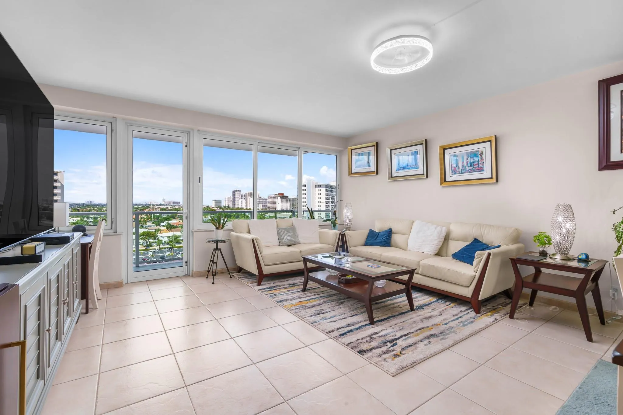 3233 NE 34th St, #1207