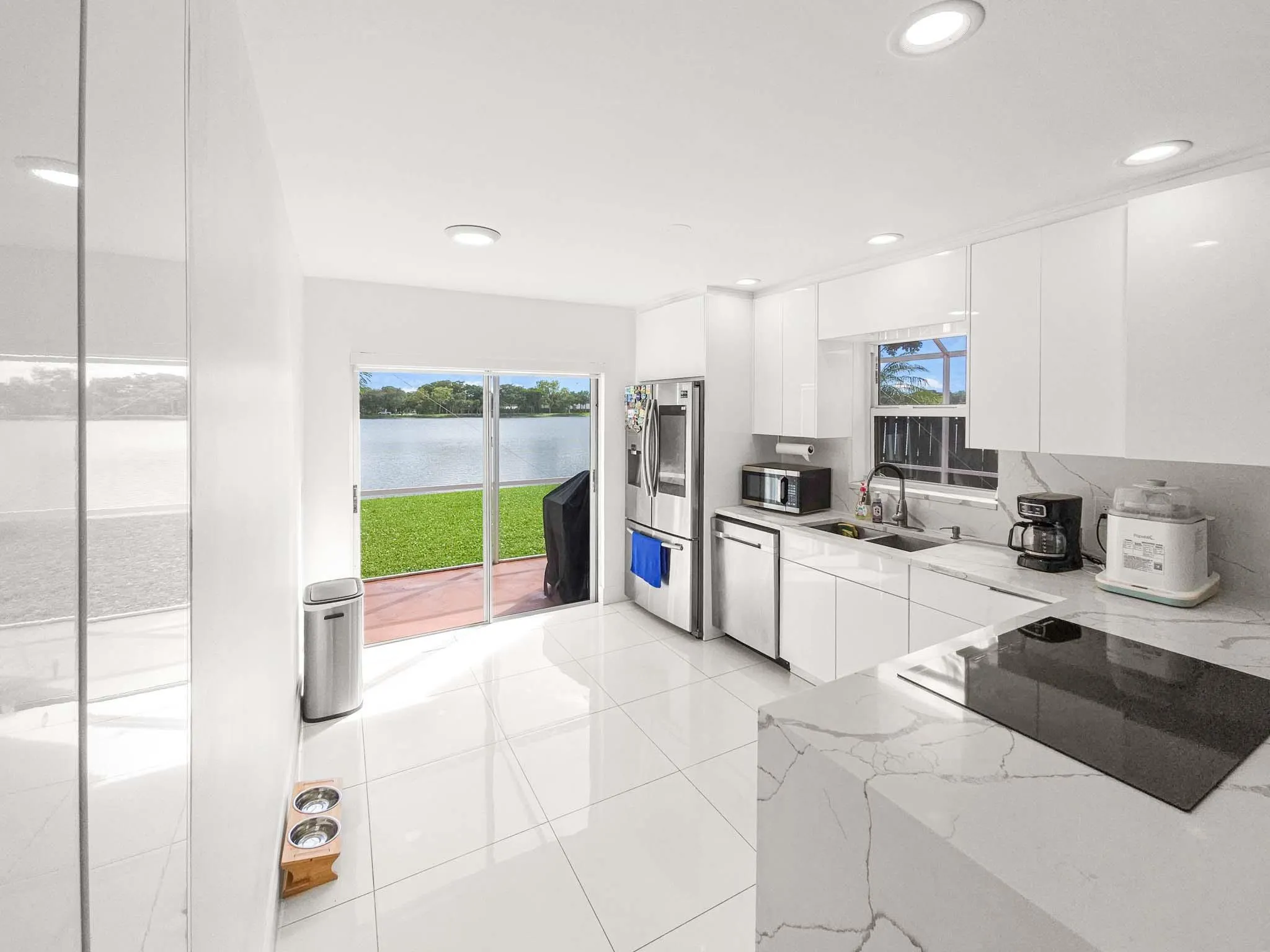 5090 NW 54th St