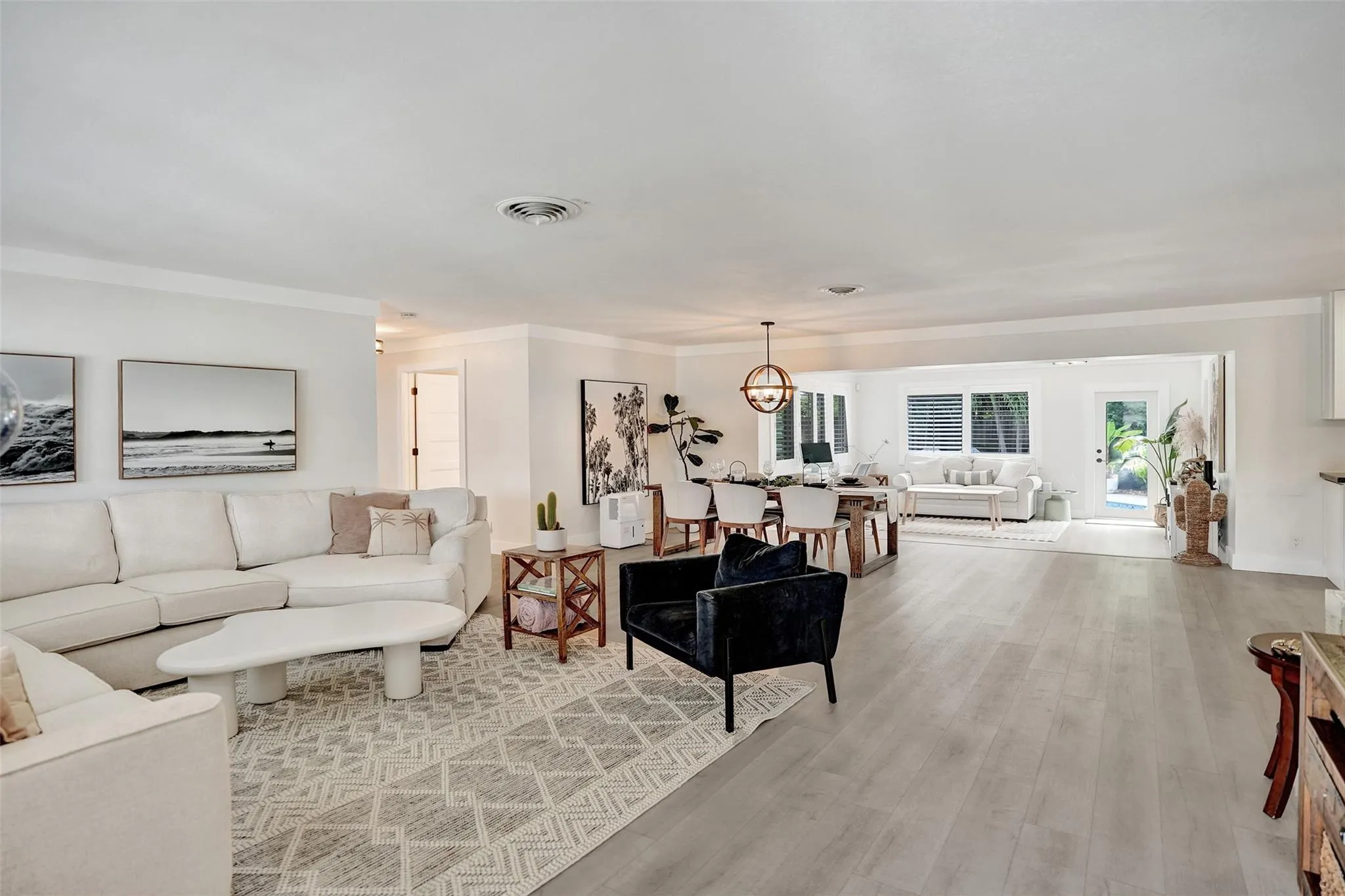 106 SE 10th Ct
