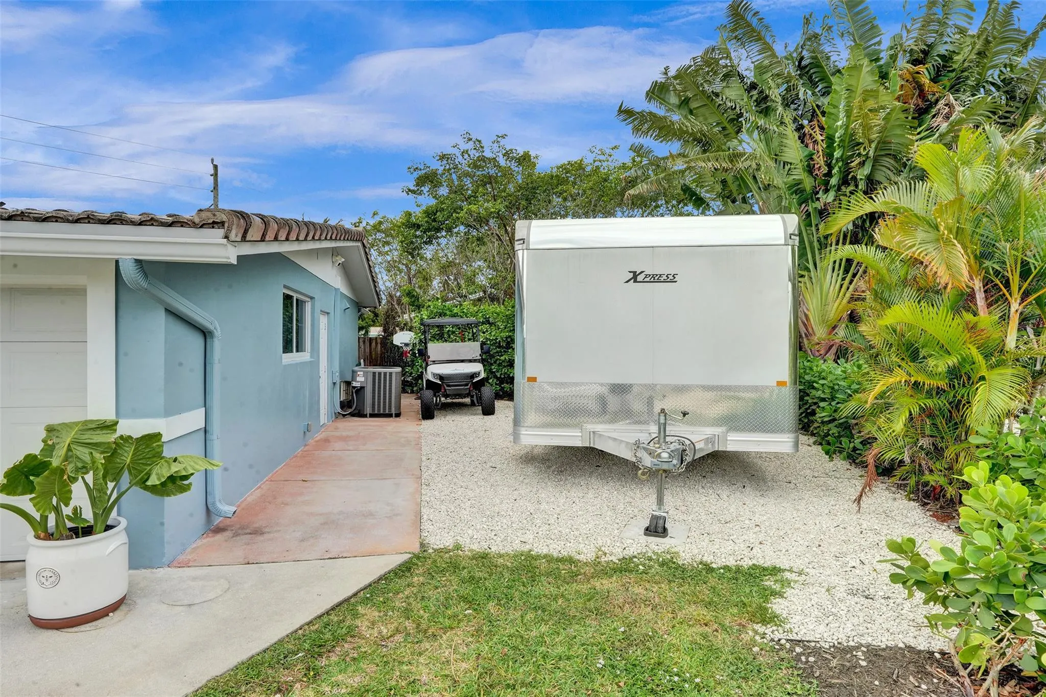 106 SE 10th Ct