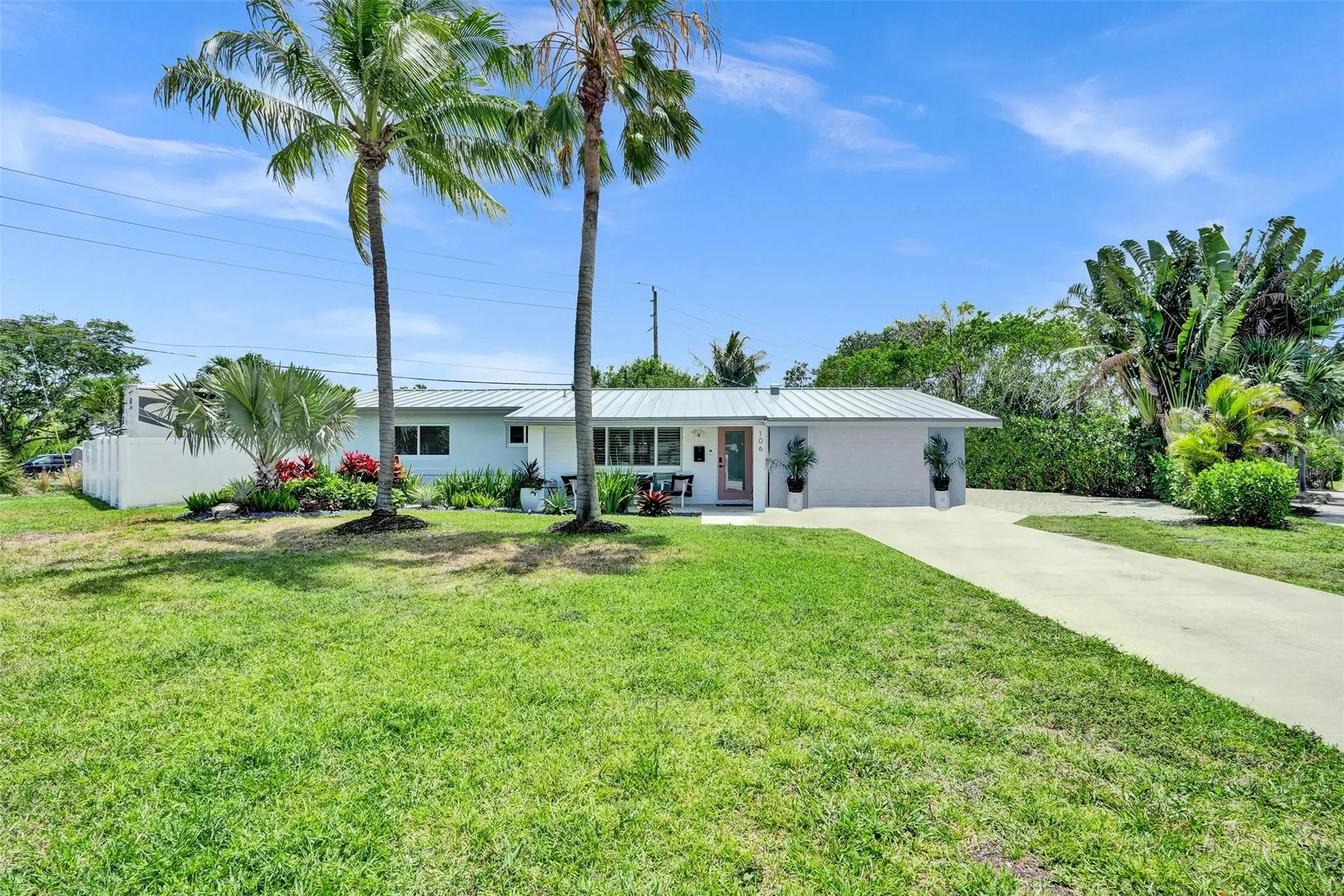 106 SE 10th Ct