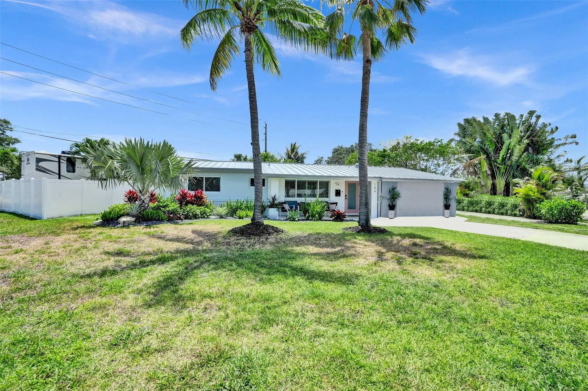 106 SE 10th Ct