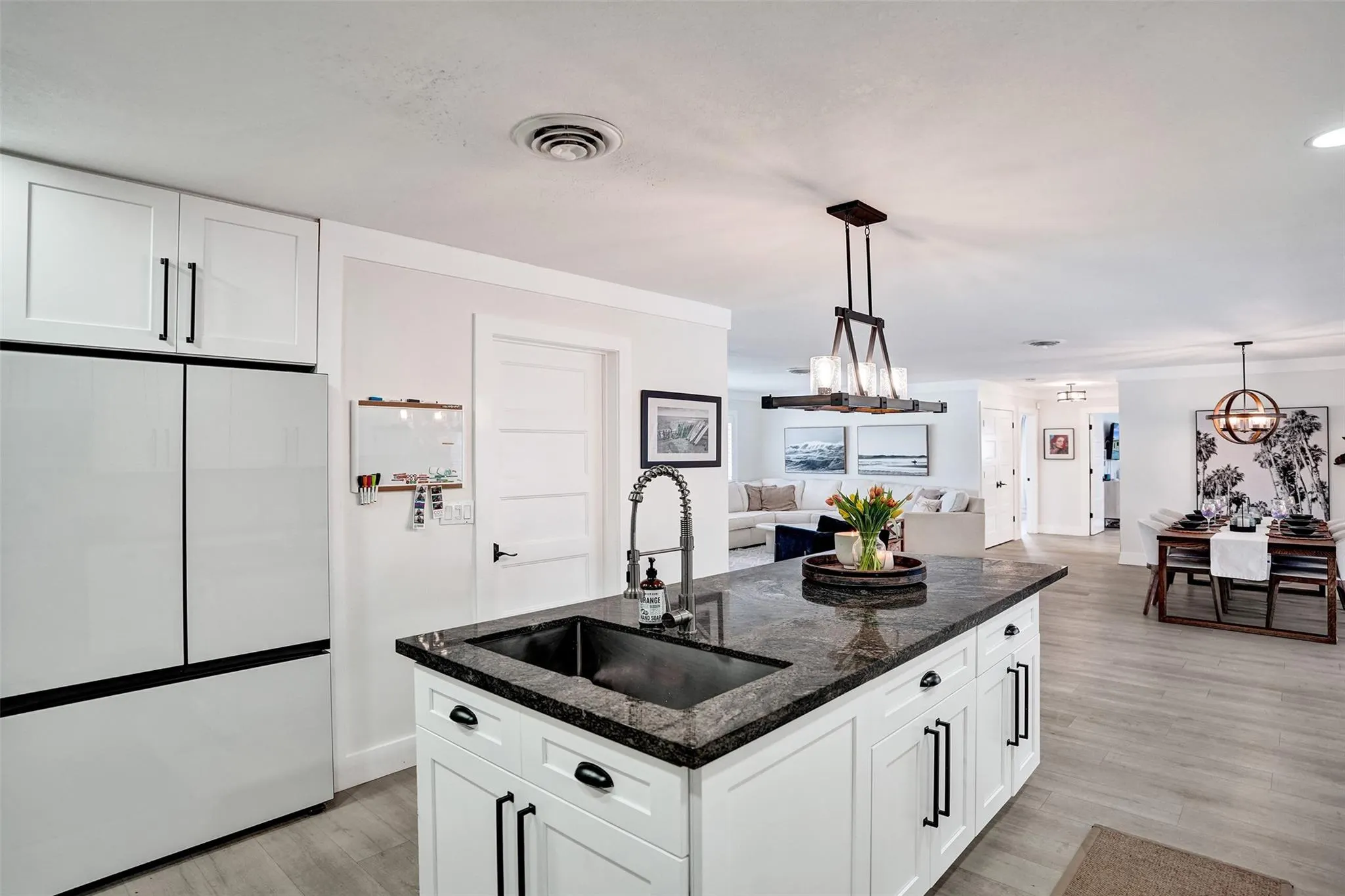 106 SE 10th Ct
