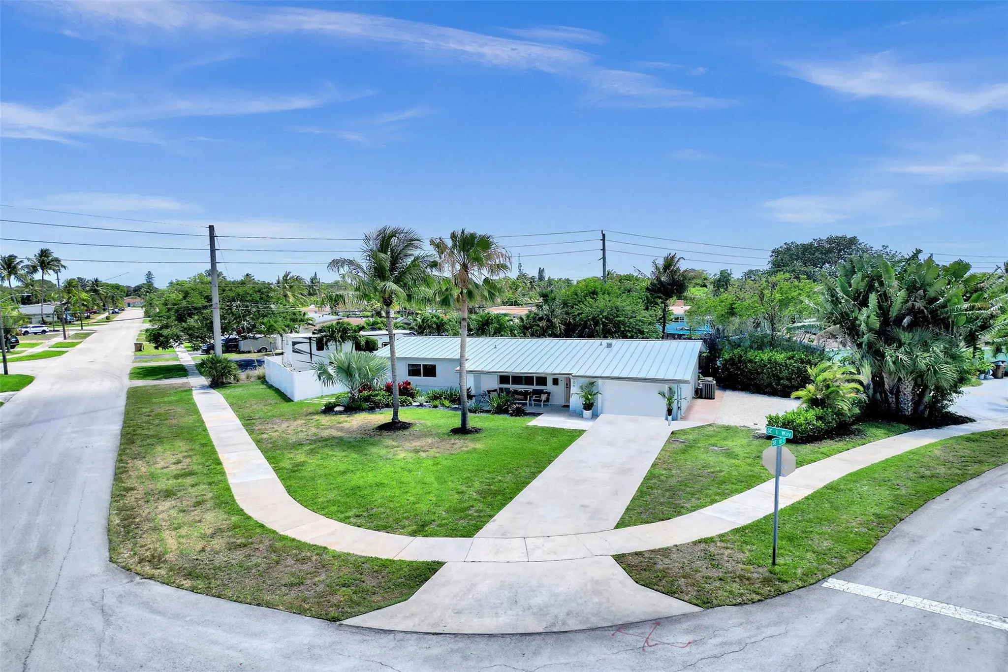 106 SE 10th Ct