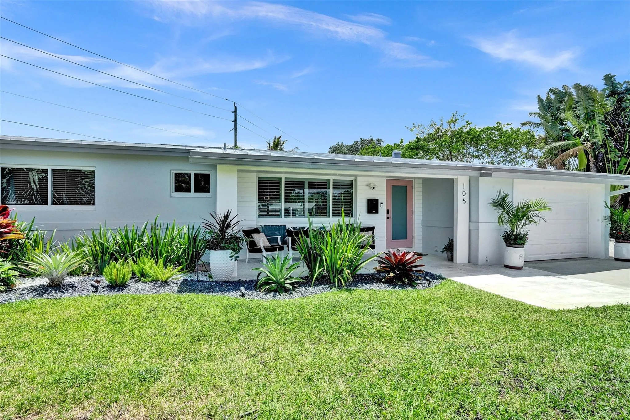 106 SE 10th Ct