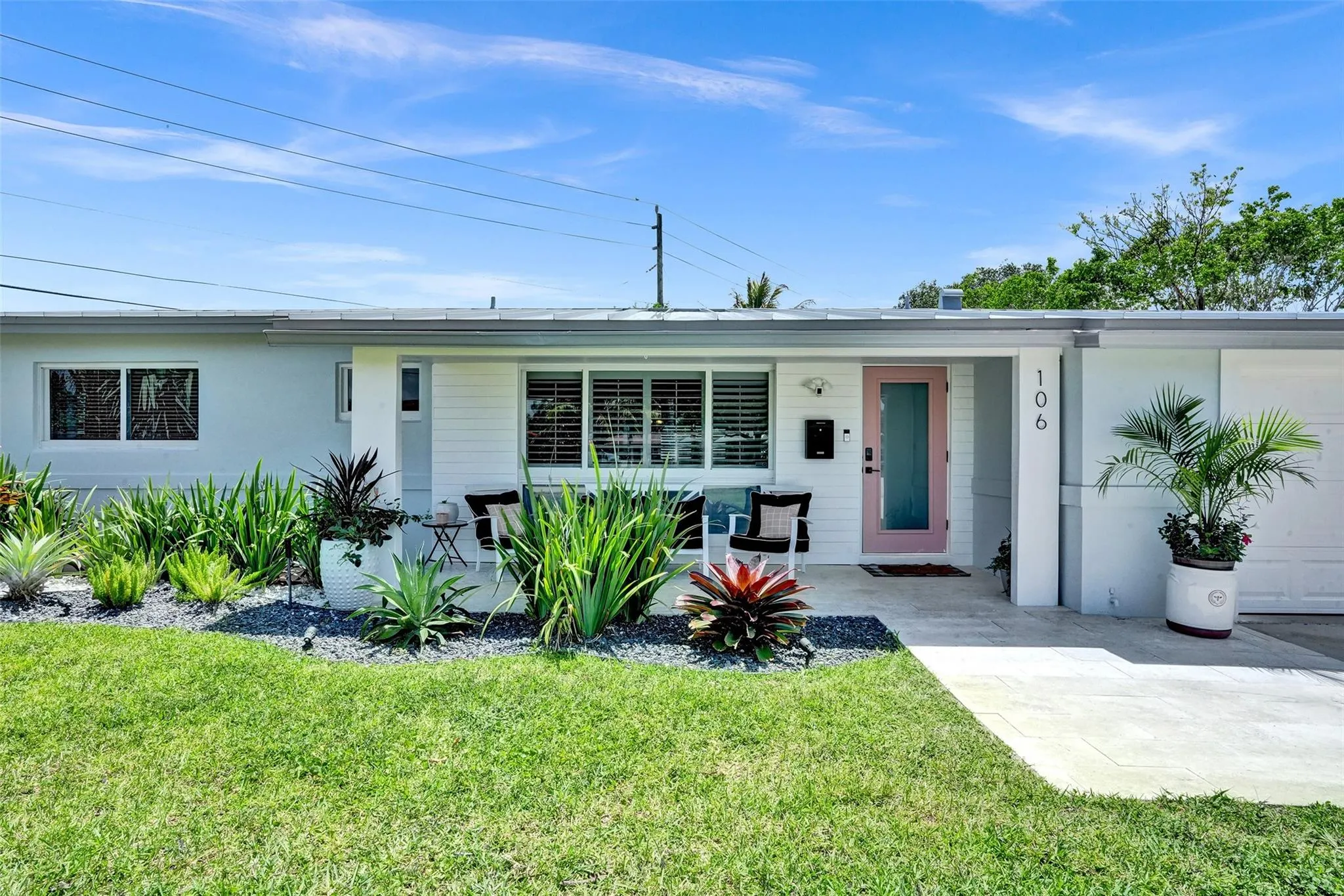 106 SE 10th Ct