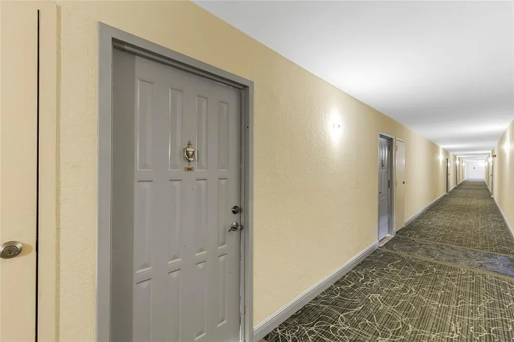 400 Leslie Dr, #1001