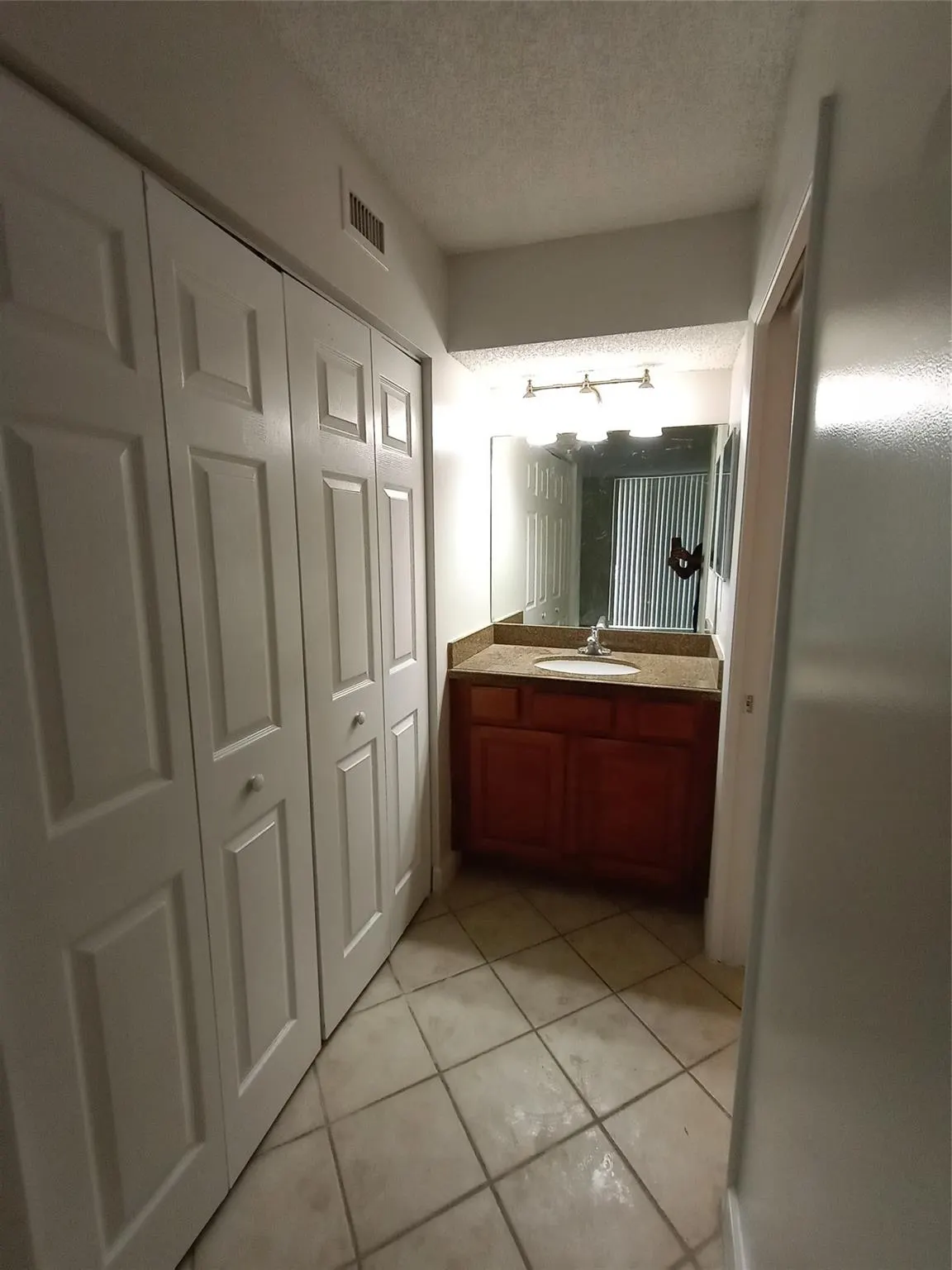 751 Lyons Rd, #18-103