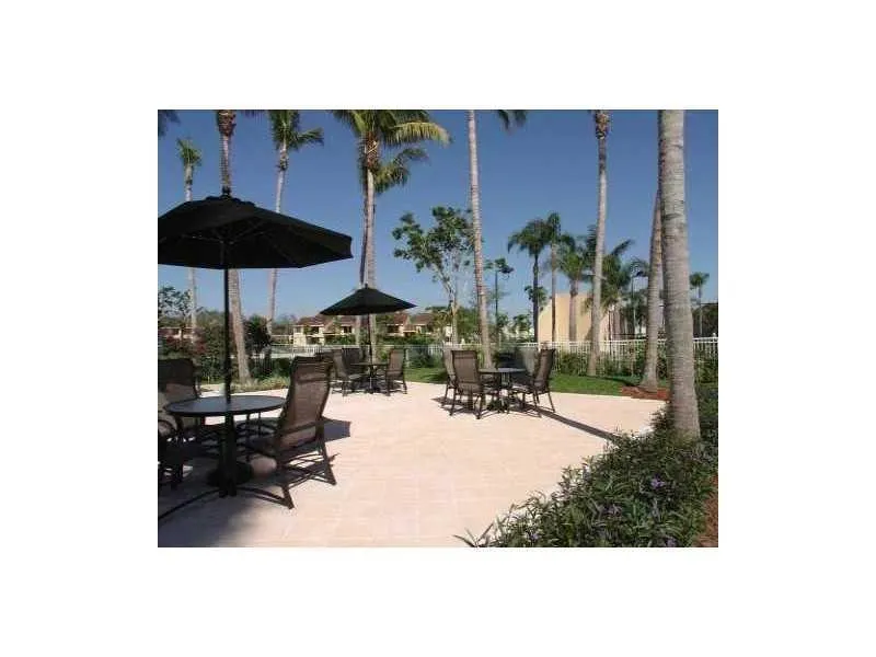 751 Lyons Rd, #18-103