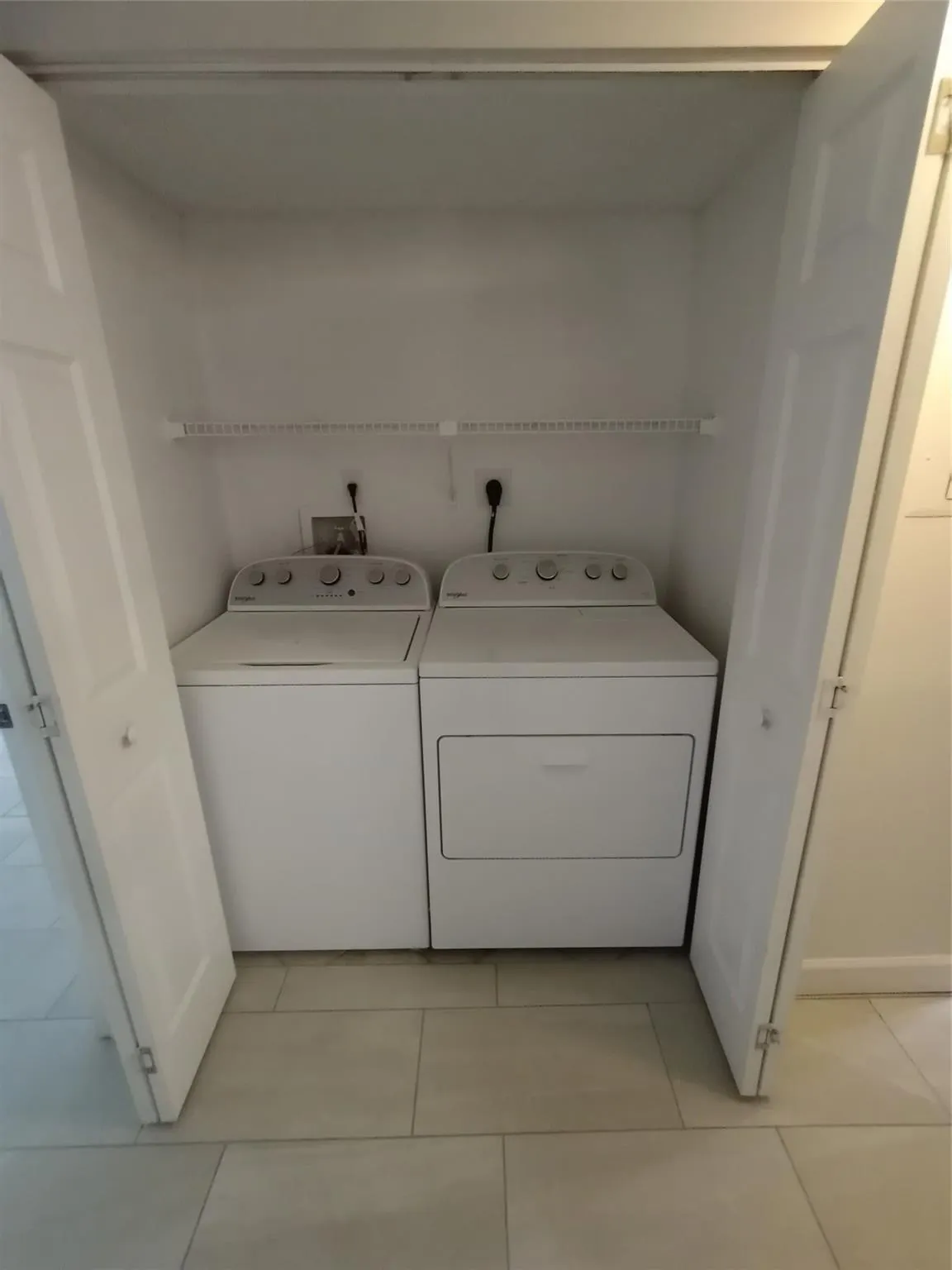 751 Lyons Rd, #18-103