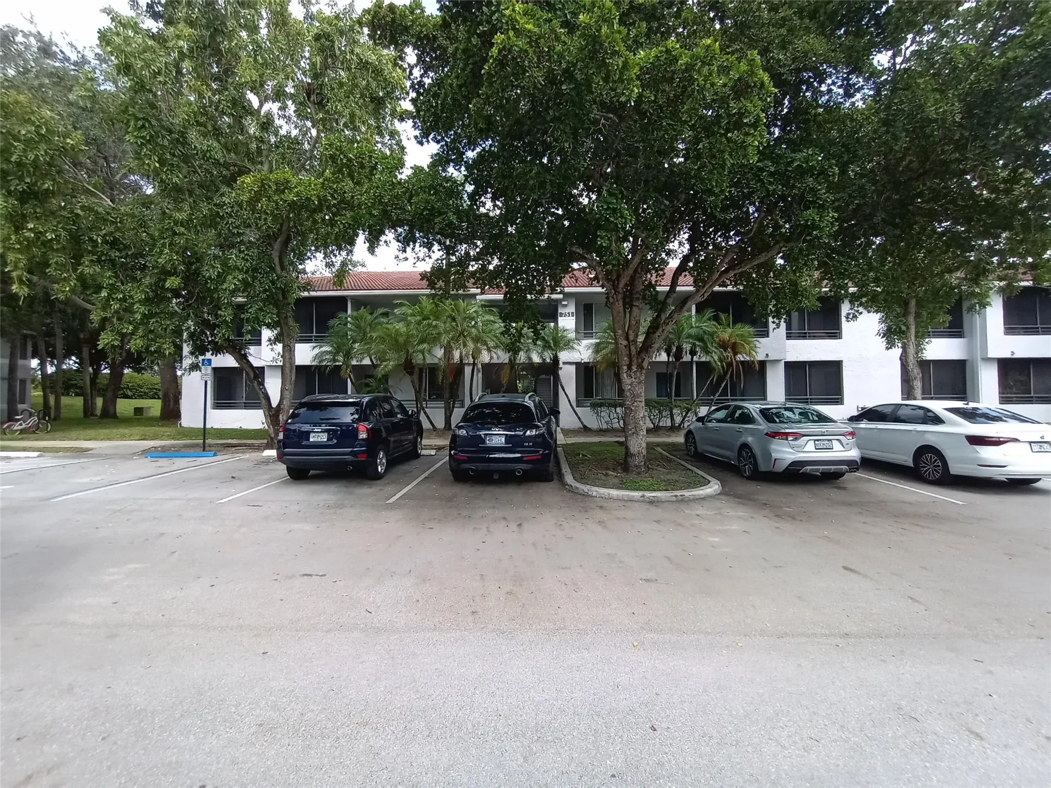 751 Lyons Rd, #18-103