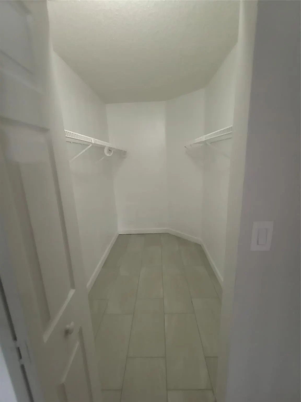 751 Lyons Rd, #18-103