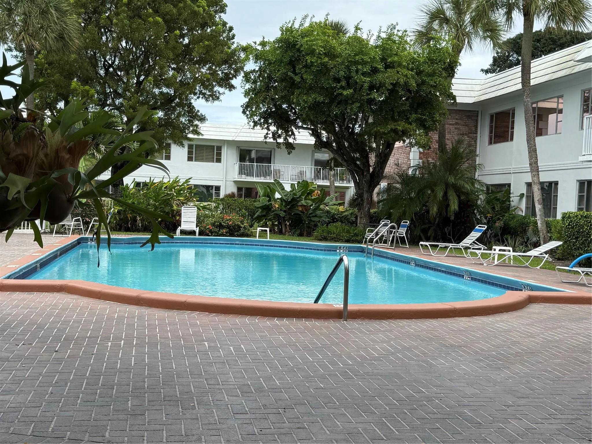 412 S Cypress Rd, #225